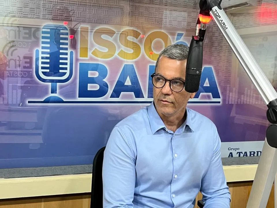 Vicente Neto, Diretor Geral da Sudesb, concedeu entrevista ao programa Isso É Bahia, da rádio A TARDE FM