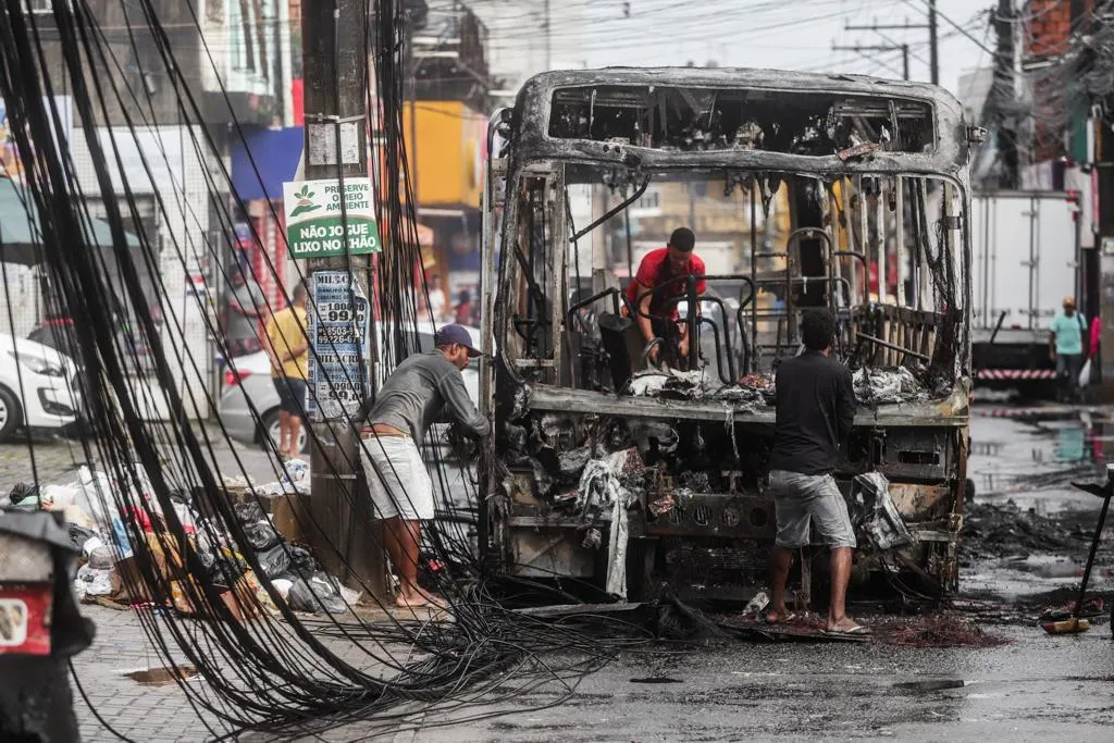 Corpo de Bombeiros foi acionado e debelou chamas