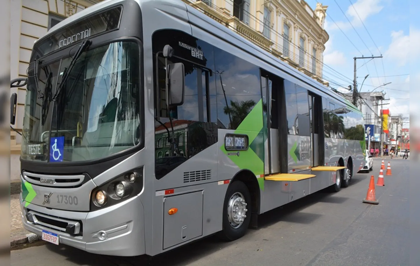 De acordo com parlamentar, BRT funciona de "forma confusa" em Feira de Santana