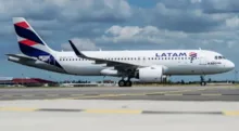 Imagem ilustrativa da imagem Avião derrapa na pista e aeroporto de Florianópolis é fechado