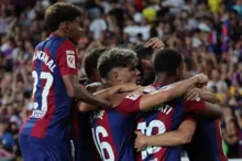 Imagem ilustrativa da imagem Barcelona sofre mas vence Cádiz com gols de Pedri e Ferran Torres