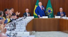 Imagem ilustrativa da imagem Com crise e disputa pelo Turismo, Lula faz reunião ministerial hoje
