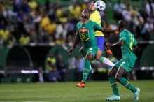 Imagem ilustrativa da imagem 'Histórico': a euforia da imprensa de Senegal após vencer o Brasil