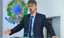Imagem ilustrativa da imagem Irmão de prefeito baiano critica insistência de gestor na Justiça
