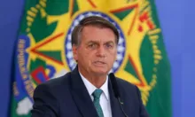Imagem ilustrativa da imagem Julgado pelo TSE, Bolsonaro diz que tem bala de prata para 2026