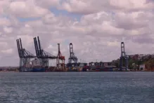 Imagem ilustrativa da imagem Leilão de terminais portuários arrecada R$ 208 milhões em outorgas