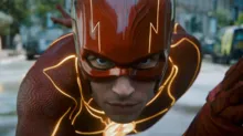 Imagem ilustrativa da imagem Mesmo atrasado, The Flash faz DC correr de volta ao sucesso no cinema