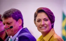 Imagem ilustrativa da imagem Michelle e Tarcísio despontam como possíveis substitutos de Bolsonaro