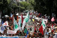 Imagem ilustrativa da imagem União dos Estudantes anuncia protestos após bloqueio de verbas no MEC