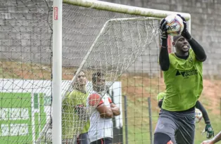 Imagem ilustrativa da imagem Casos de racismo aumentam no futebol e preocupam entidades do Brasil