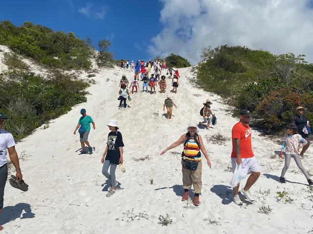 A comunidade foi conhecer de perto a beleza do Parque das Dunas, na região de Stella Mares