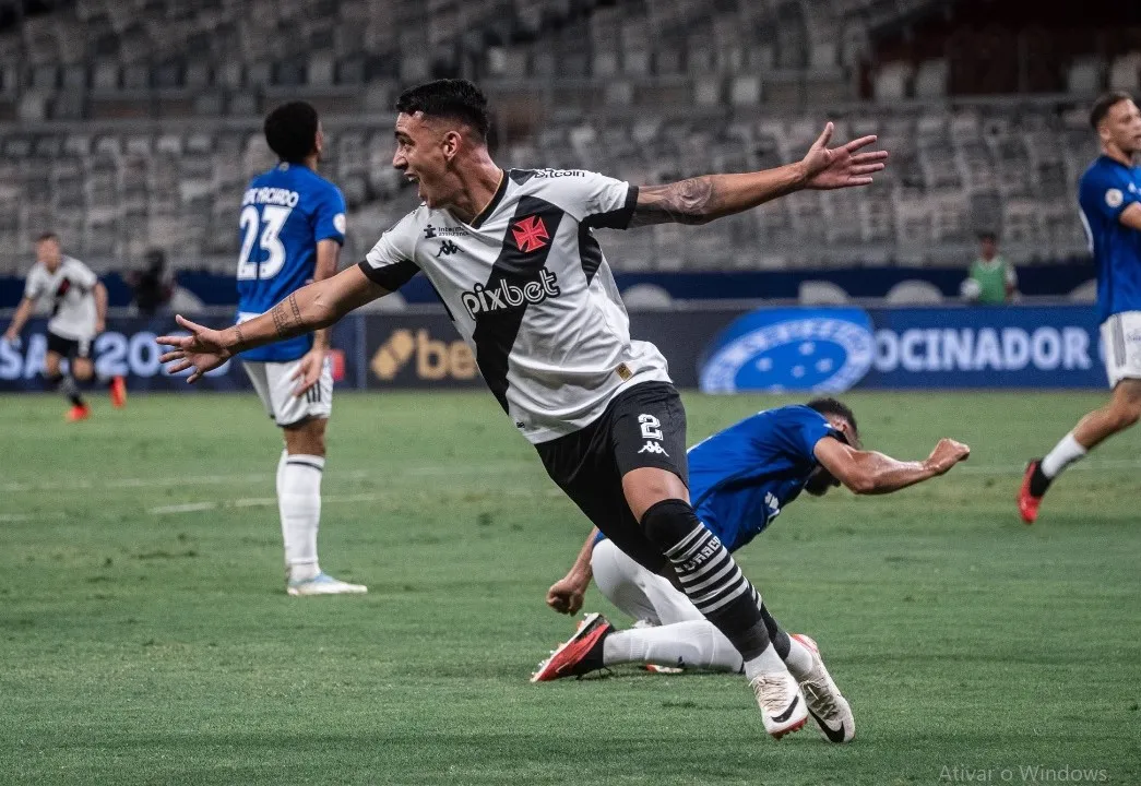 Bahia e Cruzeiro empatam em jogo de quatro gols pelo Campeonato