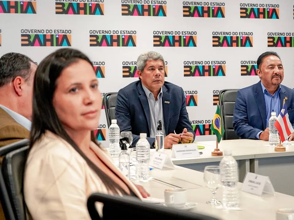 Reunião do governador Jerônimo Rodrigues (PT) com bancadas de partidos aliados da Alba