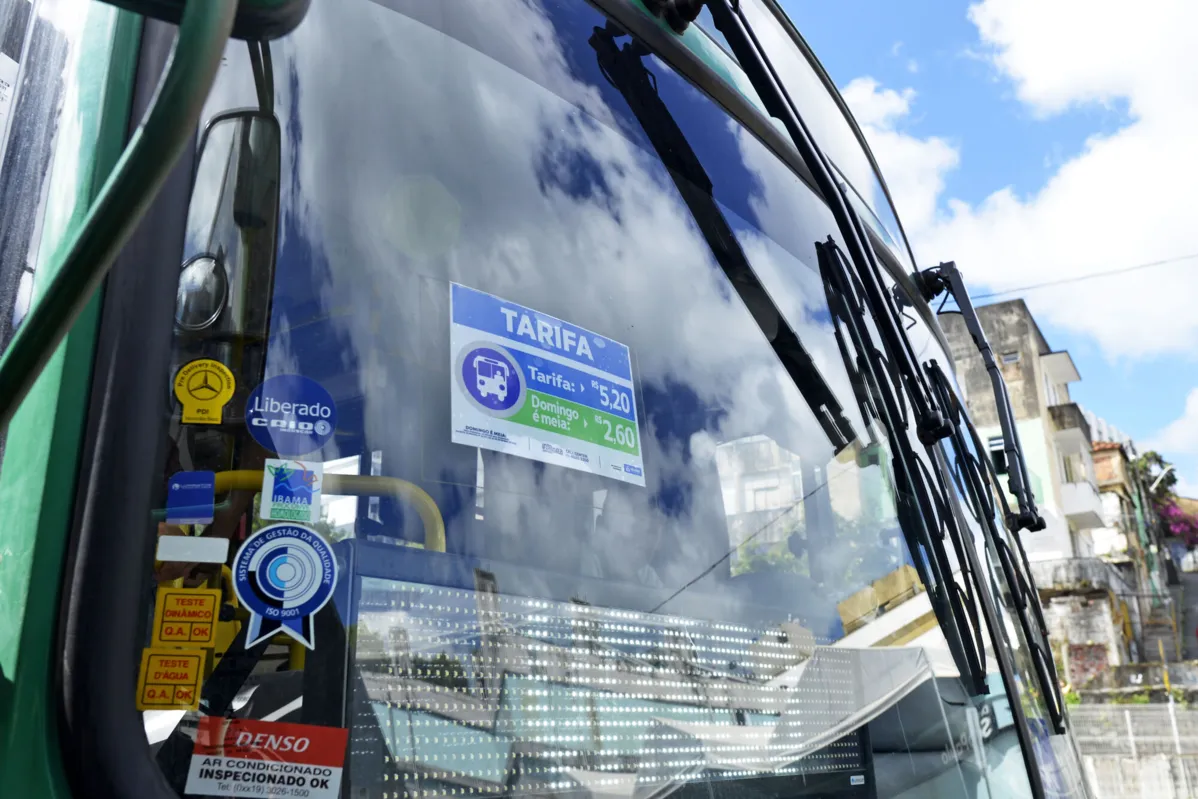 Reajuste da tarifa de ônibus em Salvador passou a valer neste mês de novembro