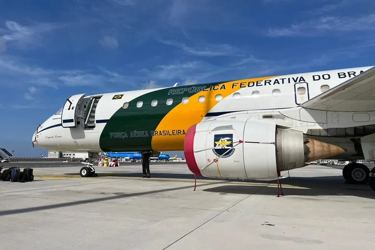Imagem ilustrativa da imagem Chega a Roma avião da Presidência para resgatar brasileiros em Gaza