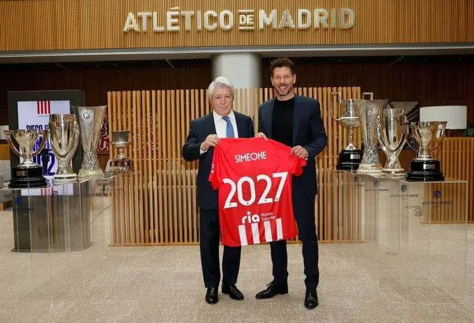 Simeone renova com Atletico de Madrid