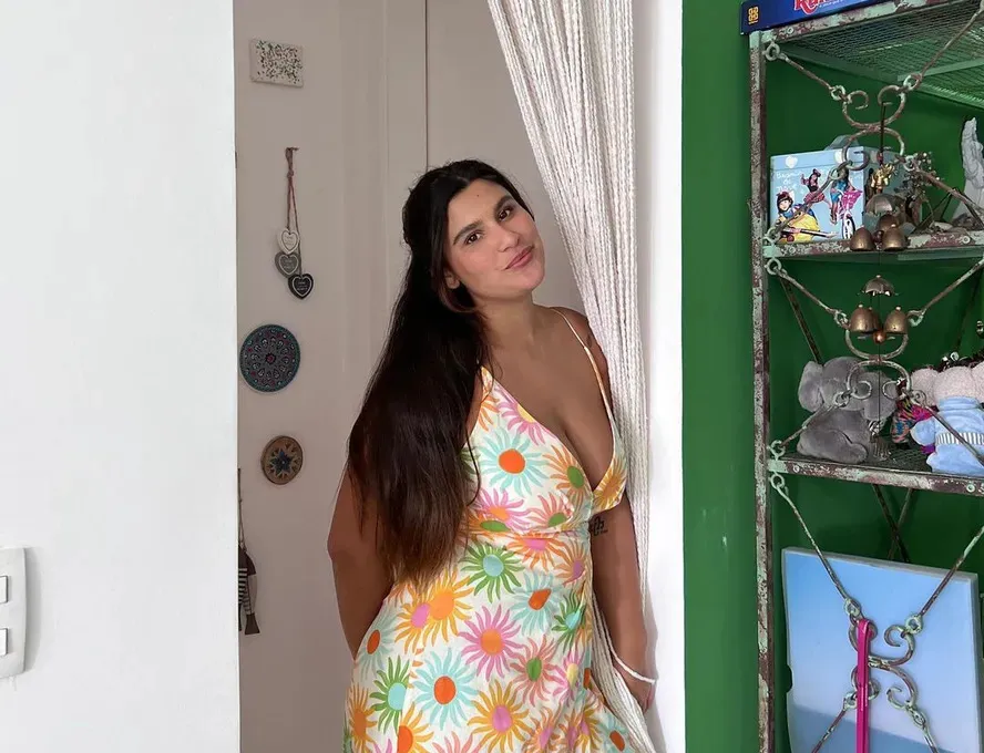 Em um vídeo, a filha de Flávia Alessandra conseguiu juntar vários comentários de seguidores e internautas sobre o seu corpo