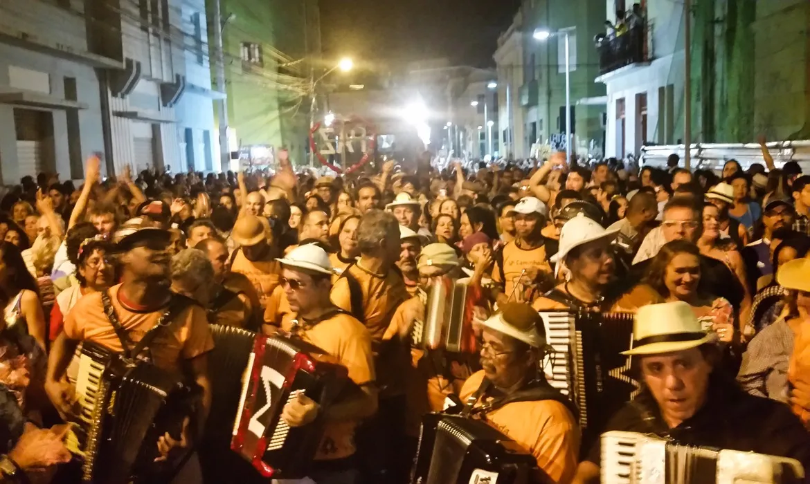 Segundo o projeto de lei, o forró é um dos mais autênticos gêneros musicais brasileiros