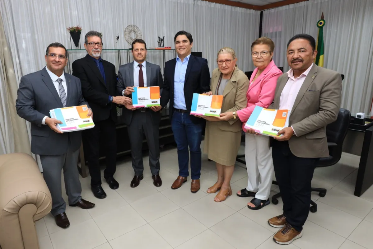 Governo da Bahia entrega à Alba o projeto da LOA