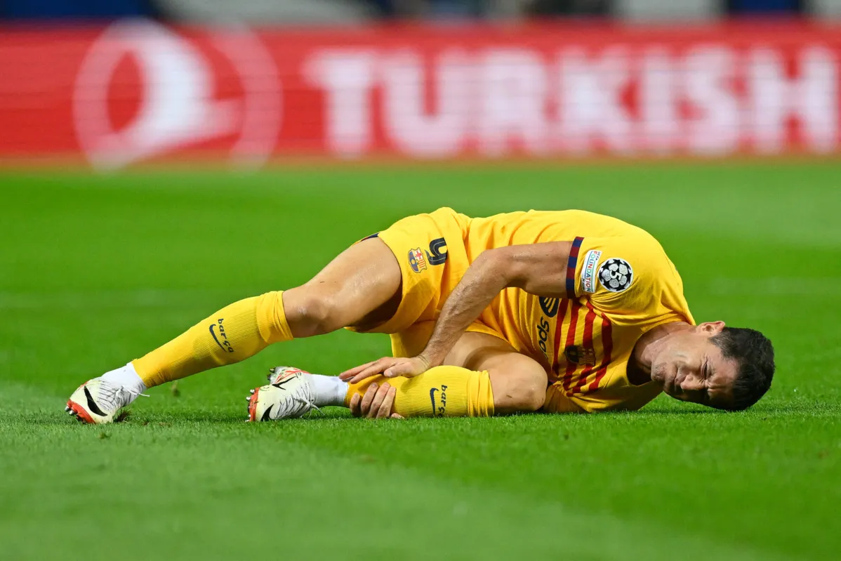 Jogador se machucou no confronto da Champions League