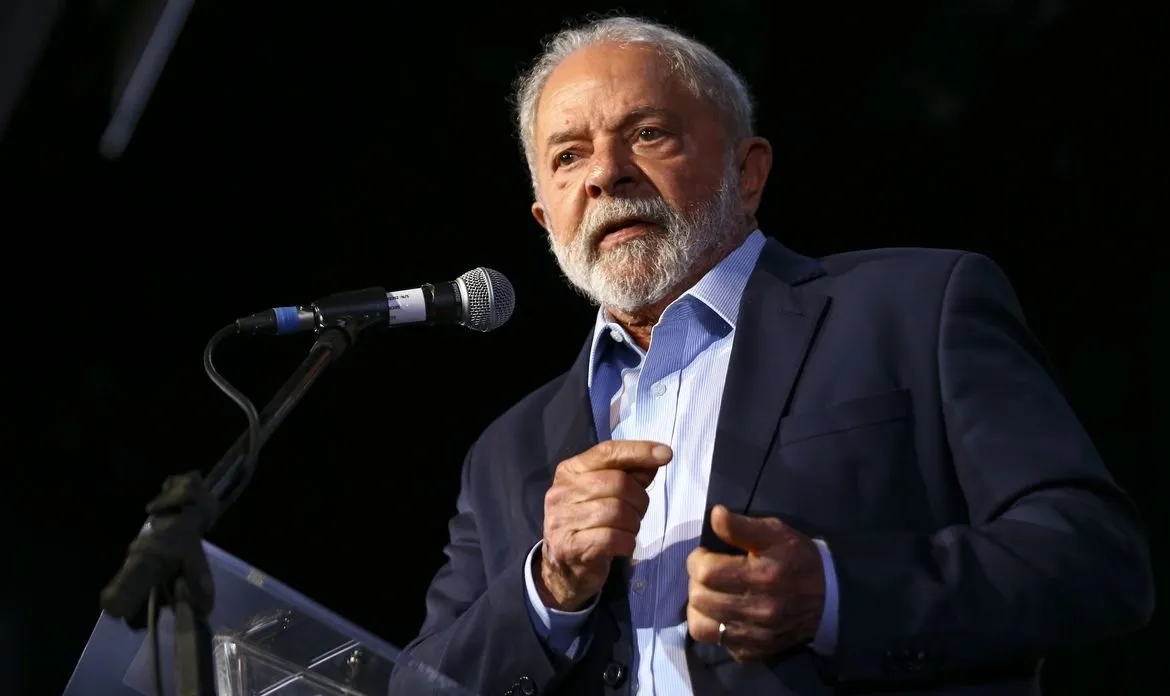 "Estamos atuando em todas as frentes", disse Lula