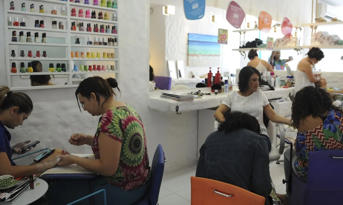 Cerca de 13,2 milhões de brasileiros eram microempreendedores individuais (MEIs) em 2021