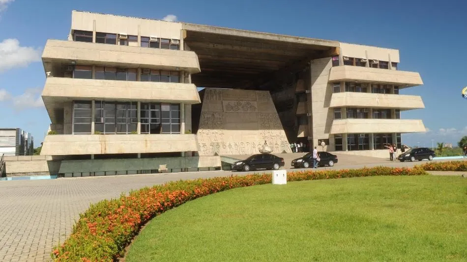 Os deputados escolherão os jornalistas destaques e os profissionais da comunicação vão votar nos parlamentares mais reconhecidos