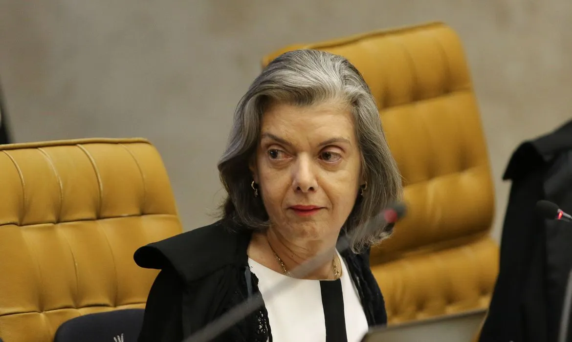 Ministra Carmém Lúcia, do STF, atendeu à ação do PT, PSOL, PDT e o Centro Acadêmico 22 de Agosto