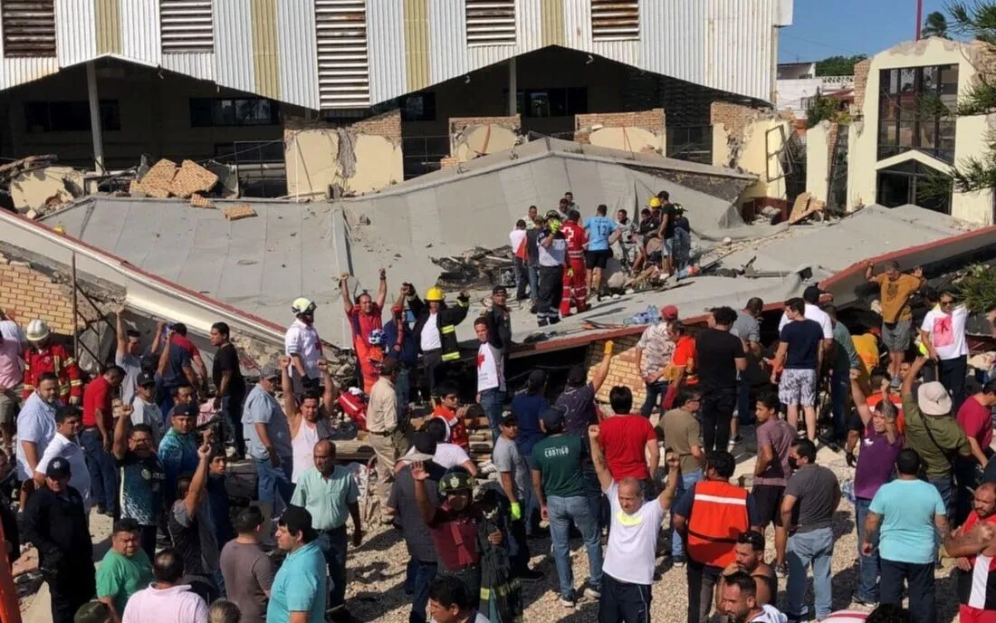 Desabamento em igreja deixa 10 mortos e 40 feridos no México