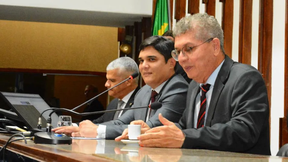 Sessão ordinária na Assembleia Legislativa da Bahia nesta terça-feira, 24