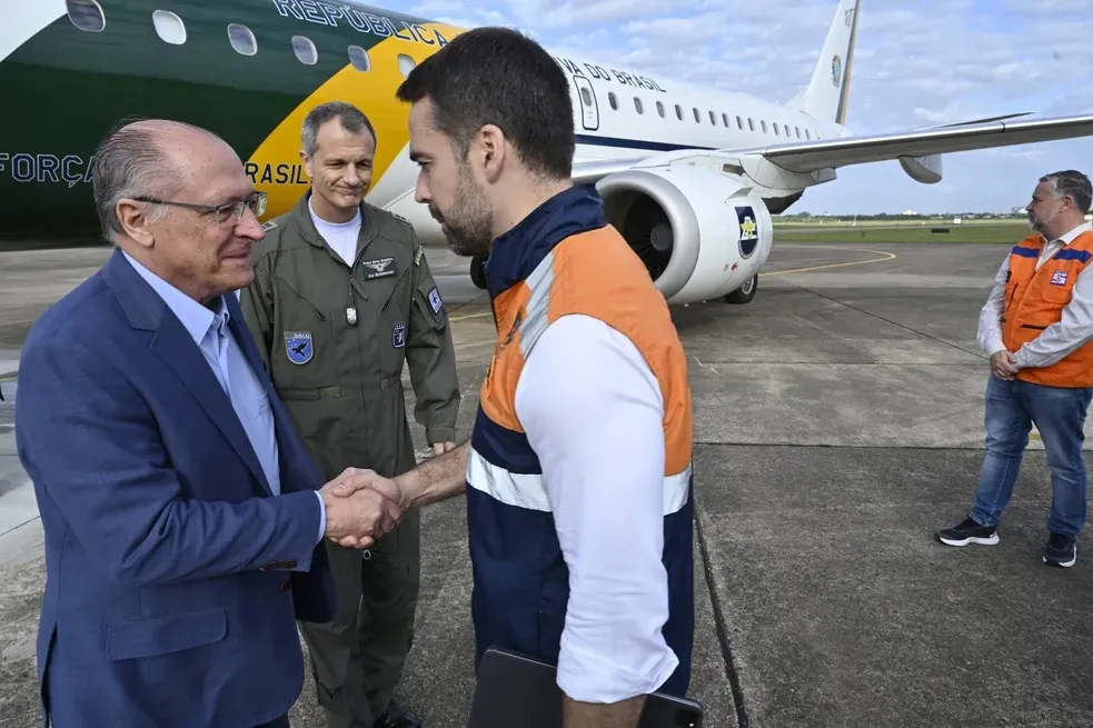 Alckmin e os ministros foram recebidas pelo governador do Rio Grande do Sul, Eduardo Leite