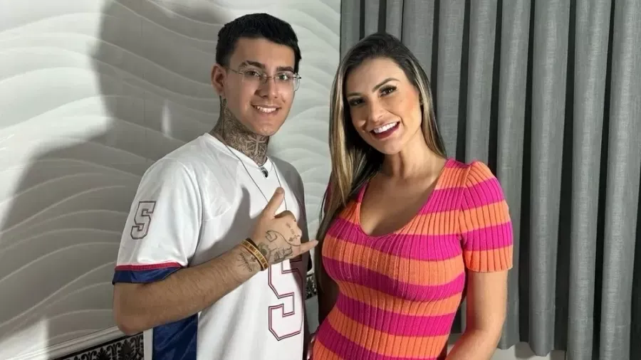 Imagem ilustrativa da imagem Andressa Urach e filho dividem a mesma mulher; confira foto e vídeo