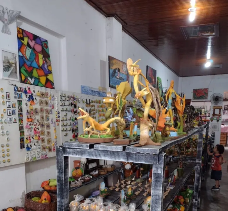 A programação também contará com roda de capoeira, sarau de poesia e oficina de pintura infantil