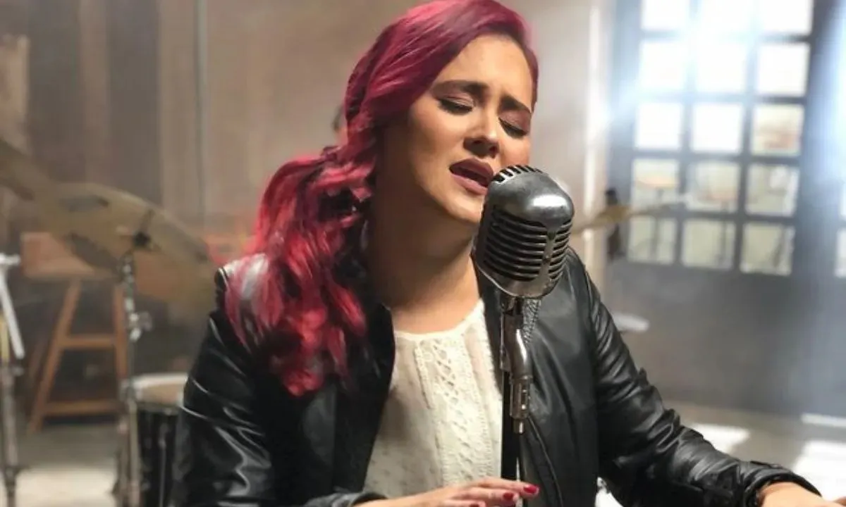 Bruna Higs, uma das vocalistas fixas do projeto Miura Jam