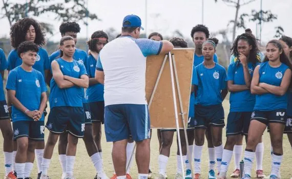 Meninas de Aço se preparam com o técnico Igor Morena para  a disputa do Brasileirão Feminino Sub-17