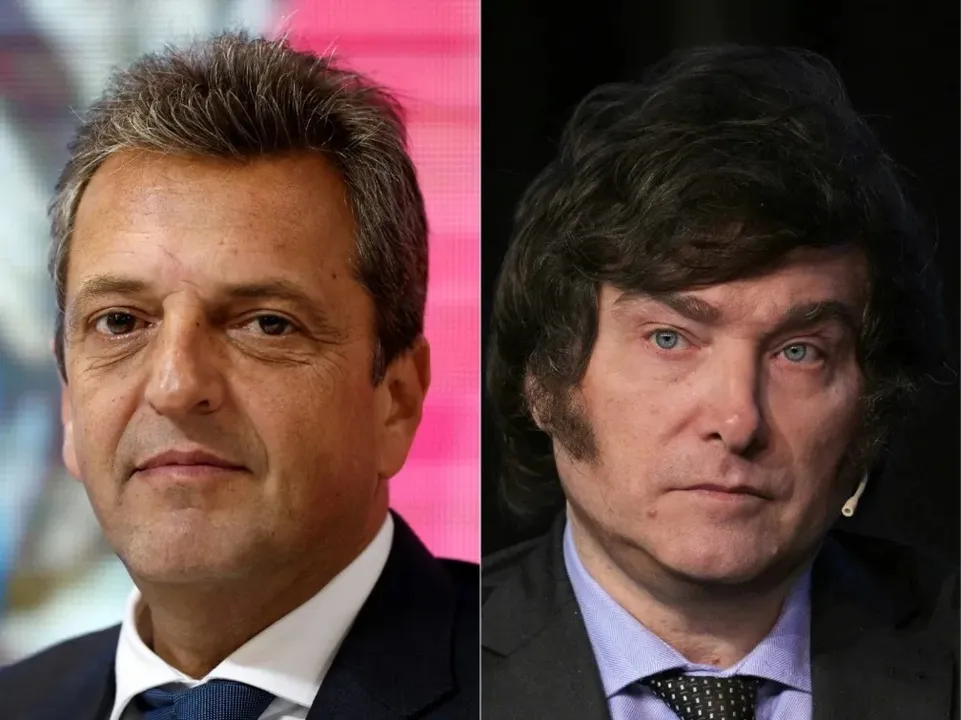 Sergio Massa (esquerda) e Javier Milei disputam segundo turno das eleições presidenciais na Argentina neste domingo, 19