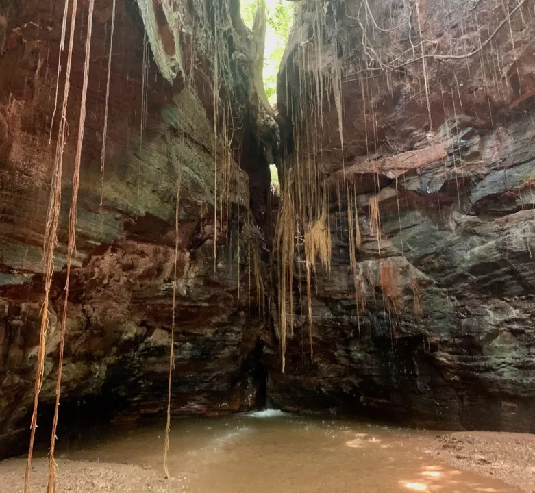 O Cânion Sussuapara é uma das principais atrações do Parque Estadual do Jalapão