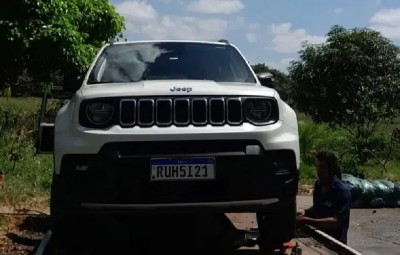 Imagem ilustrativa da imagem Carro de Acevedo é recuperado em Salvador horas após roubo