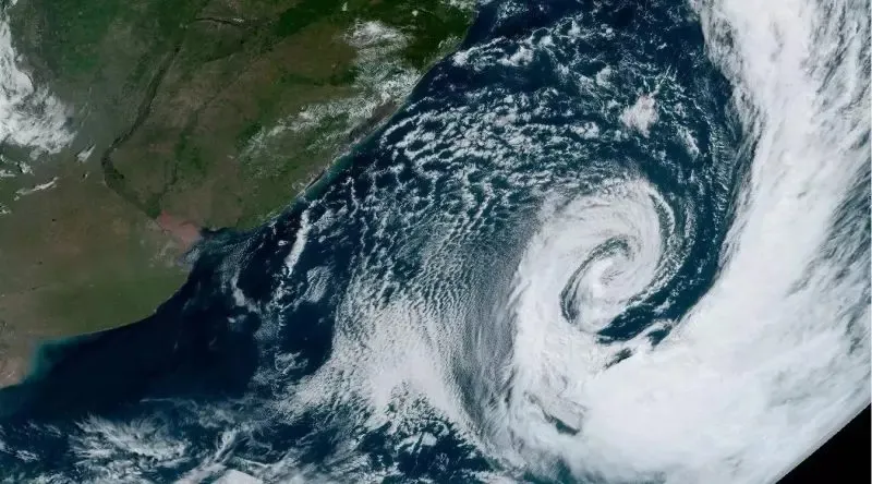 Ciclone extratropical leva chuvas e ventos para a região Sul do Brasil