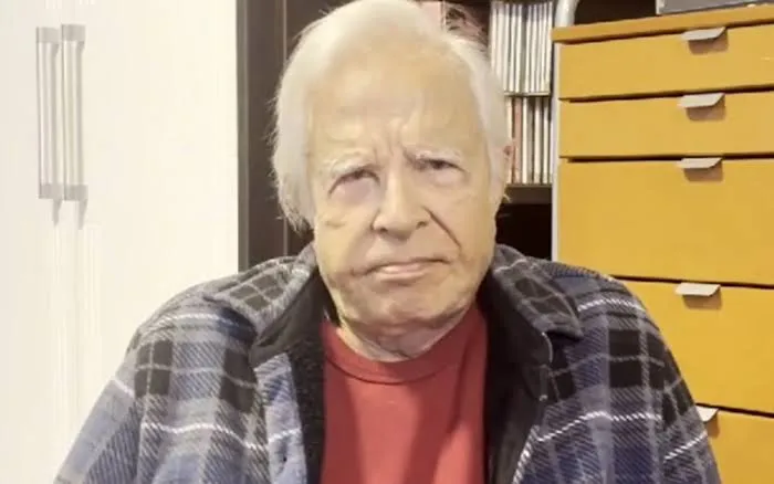 O jornalista e locutor Cid Moreira, aos 86 anos