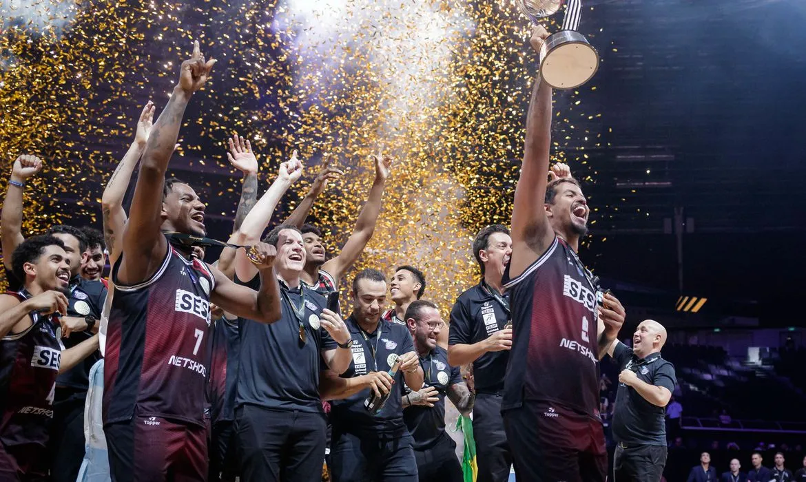 Depois de vencer Al-Ahly, do Egito, e o G-League Ignite, dos Estados Unidos, Franca teve pela frente o campeão da Champions League europeia de basquete e atual vice-campeão alemão