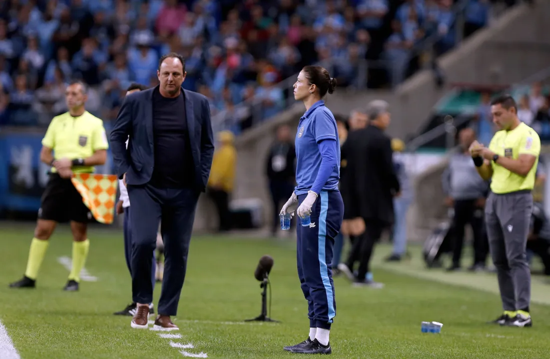 Tricolor de Aço foi derrotado pelo Grêmio e voltou a se aproximar da zona de rebaixamento