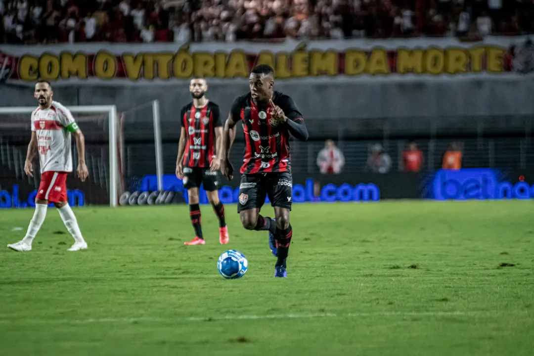 Vitória em confronto diante do CRB