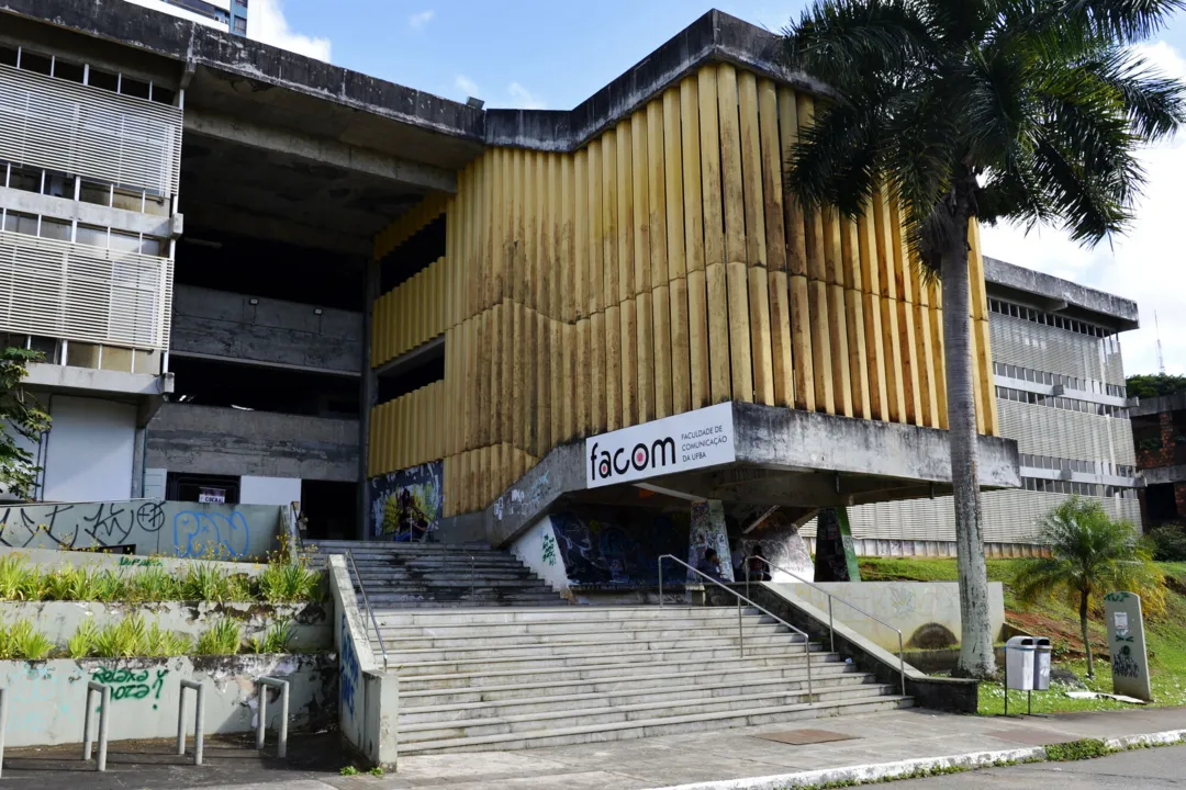 Denúncia de aluna da Ufba aconteceu após discussão com professora em sala de aula