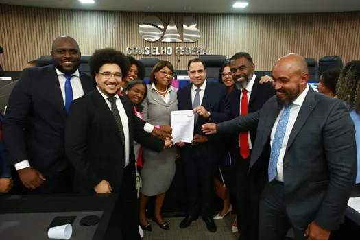 Advogados do geupo Black Ordem da Bahia paerticiparam de sessão no Conselho Federal da OAB.