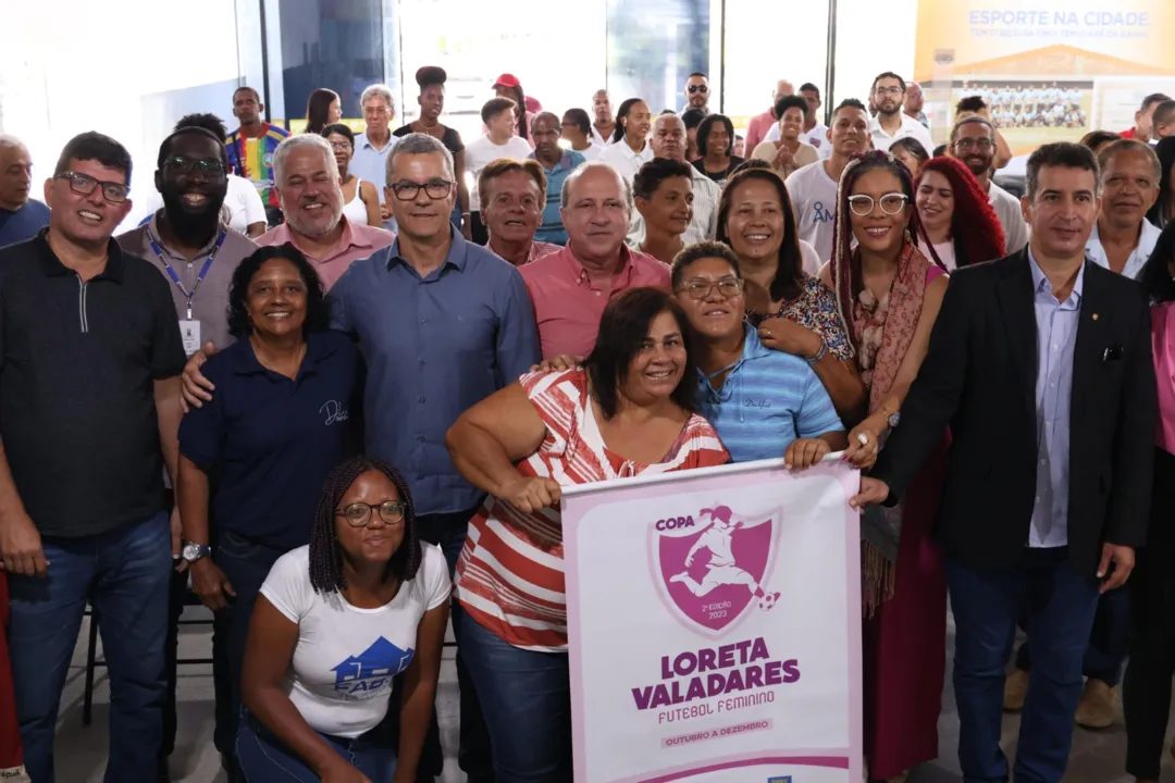 Evento de lançamento da Copa Loreta Valadares de futebol feminino