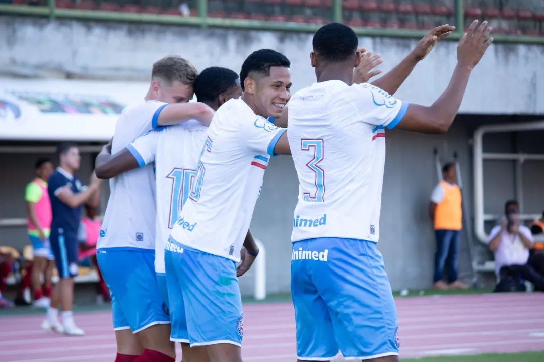 Esquadrãozinho em busca do primeiro título nacional na base