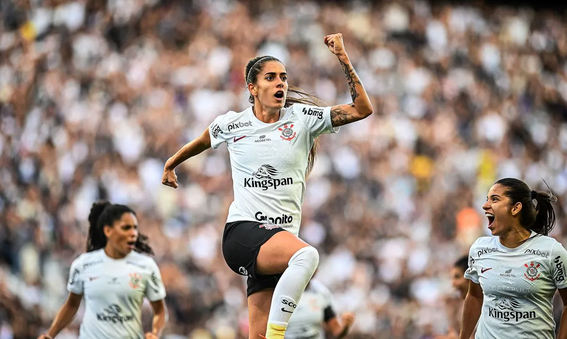Brabas do Timão venceram por 2 a 1