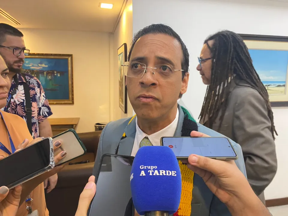 Hilton Coelho em entrevista ao A TARDE