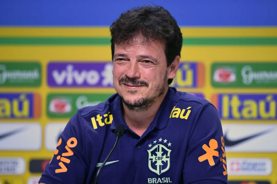 Fernando Diniz durante convocação da Seleção Brasileira